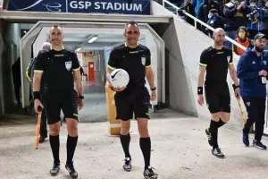 ΑΠΟΕΛ - Ανόρθωση: Λάζαρος και Χρυσοστόμου την εκτόξευσαν 2η! (φώτος)