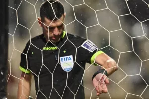 Ομόνοια - ΑΠΟΕΛ: Γαλαζοκίτρινο το... απίθανο "αιώνιο"!! (φώτος)
