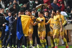 Ομόνοια - ΑΠΟΕΛ: Γαλαζοκίτρινο το... απίθανο "αιώνιο"!! (φώτος)