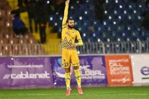 ΠΑΕΕΚ - ΑΠΟΕΛ: Χαλάζι, απουσίες, διπλό! (φώτος)
