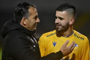 ΠΑΕΕΚ - ΑΠΟΕΛ: Χαλάζι, απουσίες, διπλό! (φώτος)