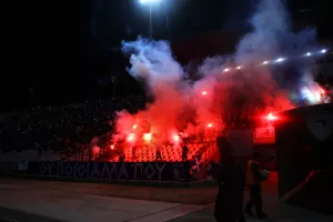 Κάηκε... το "Στέλιος Κυριακίδης" (βίντεο/φώτος)