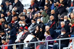 Νέα Σαλαμίνα - Ακρίτας: Πήρε το ντέρμπι, έβαψε κόκκινη την κορυφή! 