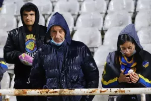 (ΦΩΤΟΣ Ομόνοια - ΑΠΟΕΛ) Ο κόσμος στο ΓΣΠ