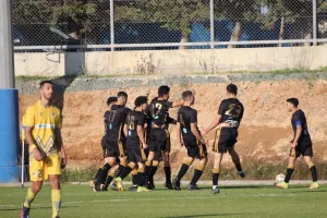 Κ19 ΑΠΟΕΛ - ΑΕΛ (φωτορεπορτάζ)