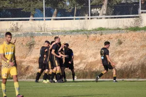 Κ19 ΑΠΟΕΛ - ΑΕΛ (φωτορεπορτάζ)