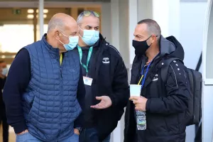Με Καραπατάκη...