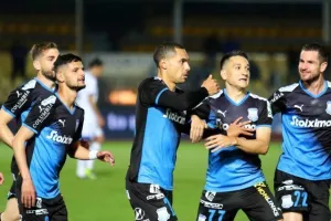 Απόλλων-Ανόρθωση: "Έσπασαν" καρδιές, ήρωας Γιοβάνοβιτς! (φώτος)