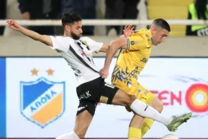 23+23 φάουλ!!