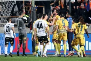 ΑΠΟΕΛ - ΑΕΚ: Την κέρδισε και την… έπιασε στην 2η θέση! (Φώτος)