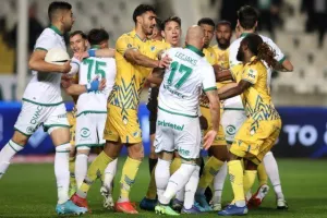Ομόνοια - ΑΠΟΕΛ: Γαλαζοκίτρινο το... απίθανο "αιώνιο"!! (φώτος)