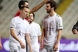 Ολυμπιακός - Εθνικός: Συμβιβασμός που βουλιάζει περισσότερο την ομάδα της Άχνας 