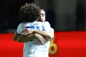 Απόλλων-Ανόρθωση: "Έσπασαν" καρδιές, ήρωας Γιοβάνοβιτς! (φώτος)