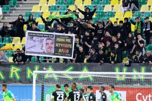 ΑΕΚτζήδες για Άλκη/"Σας παρακαλώ μην με χτυπάτε άλλο"