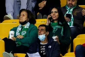 (ΦΩΤΟΣ) Ο κόσμος στο Άρης - Ομόνοια 