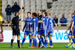 Πέναλτι για το ΑΠΟΕΛ, ακύρωση μέσω on field review