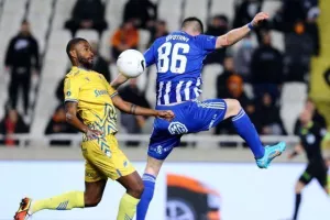 ΑΠΟΕΛ - Ανόρθωση: Λάζαρος και Χρυσοστόμου την εκτόξευσαν 2η! (φώτος)