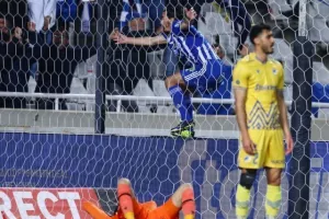 ΑΠΟΕΛ - Ανόρθωση: Λάζαρος και Χρυσοστόμου την εκτόξευσαν 2η! (φώτος)