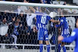 ΑΠΟΕΛ - Ανόρθωση: Λάζαρος και Χρυσοστόμου την εκτόξευσαν 2η! (φώτος)