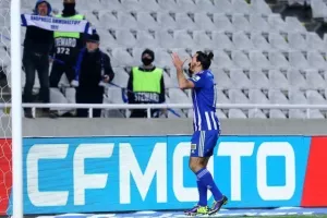 ΑΠΟΕΛ - Ανόρθωση: Λάζαρος και Χρυσοστόμου την εκτόξευσαν 2η! (φώτος)
