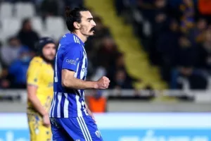 ΑΠΟΕΛ - Ανόρθωση: Λάζαρος και Χρυσοστόμου την εκτόξευσαν 2η! (φώτος)