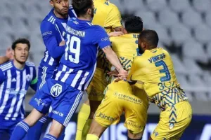 ΑΠΟΕΛ - Ανόρθωση: Λάζαρος και Χρυσοστόμου την εκτόξευσαν 2η! (φώτος)