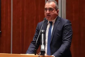 Έρχονται κι άλλες χαλαρώσεις; Τι απαντά ο Υπ.Υγείας