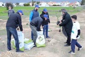 Ομόνοια / Έξι γκολ, 288 δέντρα (φώτος)