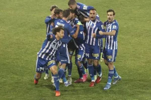 ΦΩΤΟΣ/“Τρελάθηκε” στο 2-1 ο “Χαμπίμπι”!