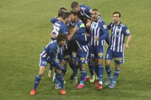 ΦΩΤΟΣ/“Τρελάθηκε” στο 2-1 ο “Χαμπίμπι”!
