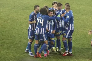 ΦΩΤΟΣ/“Τρελάθηκε” στο 2-1 ο “Χαμπίμπι”!