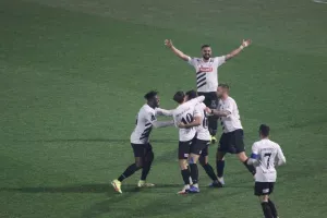 ΦΩΤΟΣ/Καρέ-καρέ το 2-1 της ΠΑΕΕΚ