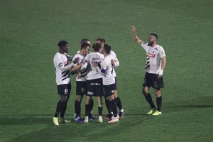 ΦΩΤΟΣ/Καρέ-καρέ το 2-1 της ΠΑΕΕΚ