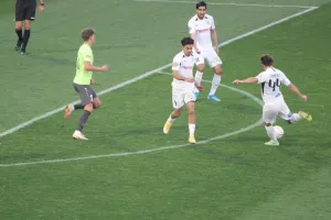 ΦΩΤΟΣ/Η βολίδα του Εμπραλίτζε και η… όμορφη αφιέρωσή του