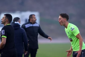 ΚΟΚΚΙΝΗ στον Βαλακάρι και "φωνές" (φώτος)