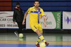 Μεγάλη νίκη της Ομόνοιας απέναντι στο αποδεκατισμένο ΑΠΟΕΛ (φώτος)