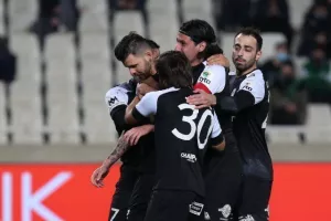 Ομόνοια - Εθνικός: Οι πράσινοι τέσσερα δοκάρια, η Άχνα τρεις βαθμούς! (φώτος)