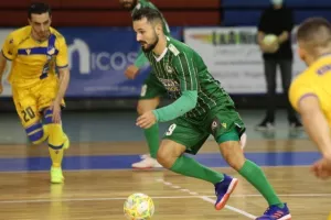 Μεγάλη νίκη της Ομόνοιας απέναντι στο αποδεκατισμένο ΑΠΟΕΛ (φώτος)