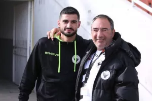 Δόξα-ΠΑΕΕΚ: Η μία ξεφεύγει, η άλλη βυθίζεται… (φώτος)
