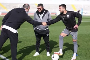 Δόξα-ΠΑΕΕΚ: Η μία ξεφεύγει, η άλλη βυθίζεται… (φώτος)