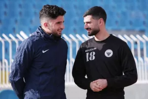 Δόξα-ΠΑΕΕΚ: Η μία ξεφεύγει, η άλλη βυθίζεται… (φώτος)