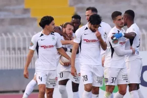 Δόξα - Πάφος: Μοιρασιά στο Μακάρειο (φώτος)