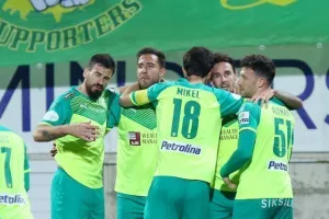 ΑΕΚ - ΑΕΛ: Το γύρισε, πλησίασε, φουλάρει! (φώτος)