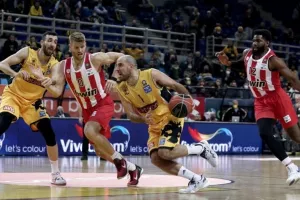 Πρόστιμο 3.000 ευρώ στην ΑΕΚ