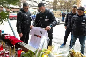 Ο Ατρόμητος απέτισε φόρο τιμής στο μνημείου του Άλκη
