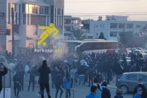 Περικύκλωσαν το λεωφορείο οι Απολλωνίστες, "άντε γεια πρωτάθλημα ξανά!" (βίντεο/φώτος)