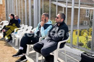 Τιμούρ και Παπαδόπουλος έπαιξαν μπάλα στις Κεντρικές Φυλακές (φώτος)