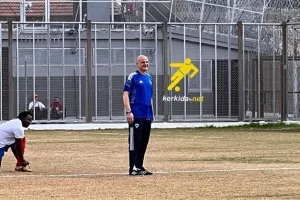 Τιμούρ και Παπαδόπουλος έπαιξαν μπάλα στις Κεντρικές Φυλακές (φώτος)