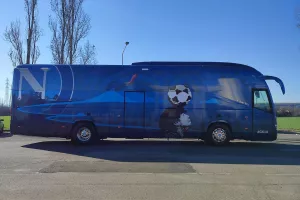 Με Μαραντόνα το λεωφορείο!