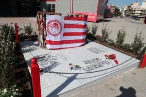 ΑΕΚ για την τραγωδία της Θύρας 7: "Όχι άλλο αίμα στο ποδόσφαιρο"